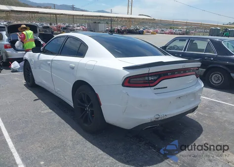 2018 Dodge Charger Sxt Rwd z USA, uszkodzony, nr VIN 2C3CDXBG8JH284712